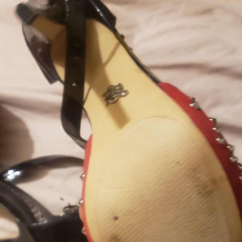 Shoes - Picture 3 of 5